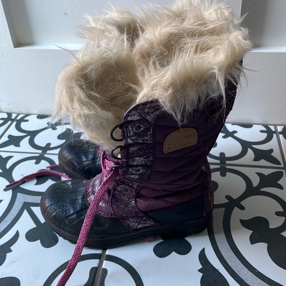 Sorel Girls Boots - Picture 3 of 7